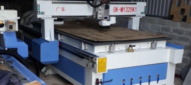 Sự phát triển và cơ hội của thị trường máy CNC gỗ công nghiệp