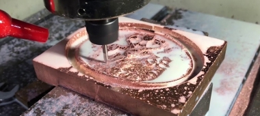 Cập nhật xu hướng mua máy CNC đồng tại các cơ sở sản xuất