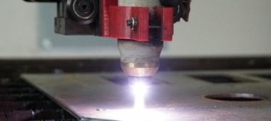 Những đổi mới và ưu điểm của máy cắt plasma CNC so với công nghệ truyền thống 