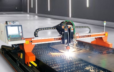 Máy cắt CNC thép tấm đáp ứng nhu cầu bền bỉ